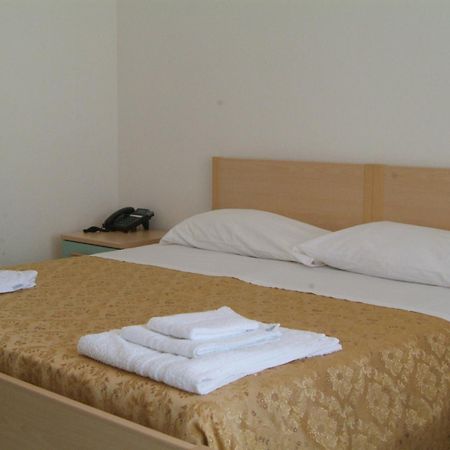 Hotel Aurora Scauri  Kamer foto